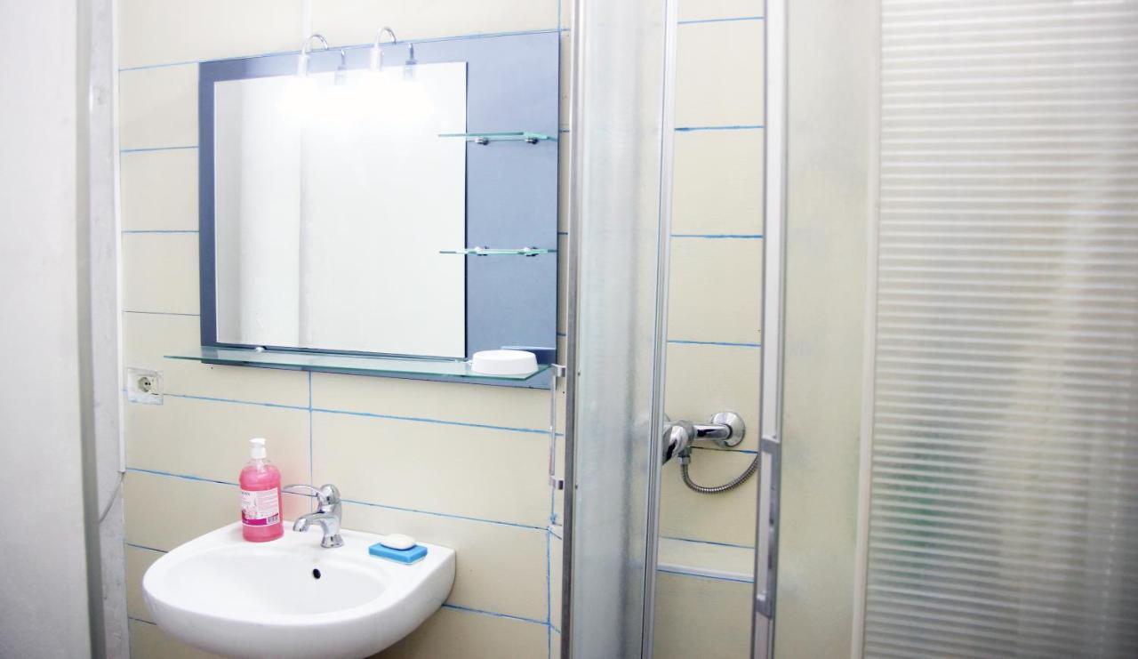 One Room شكودر المظهر الخارجي الصورة